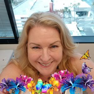 Meet your Posher, Carla